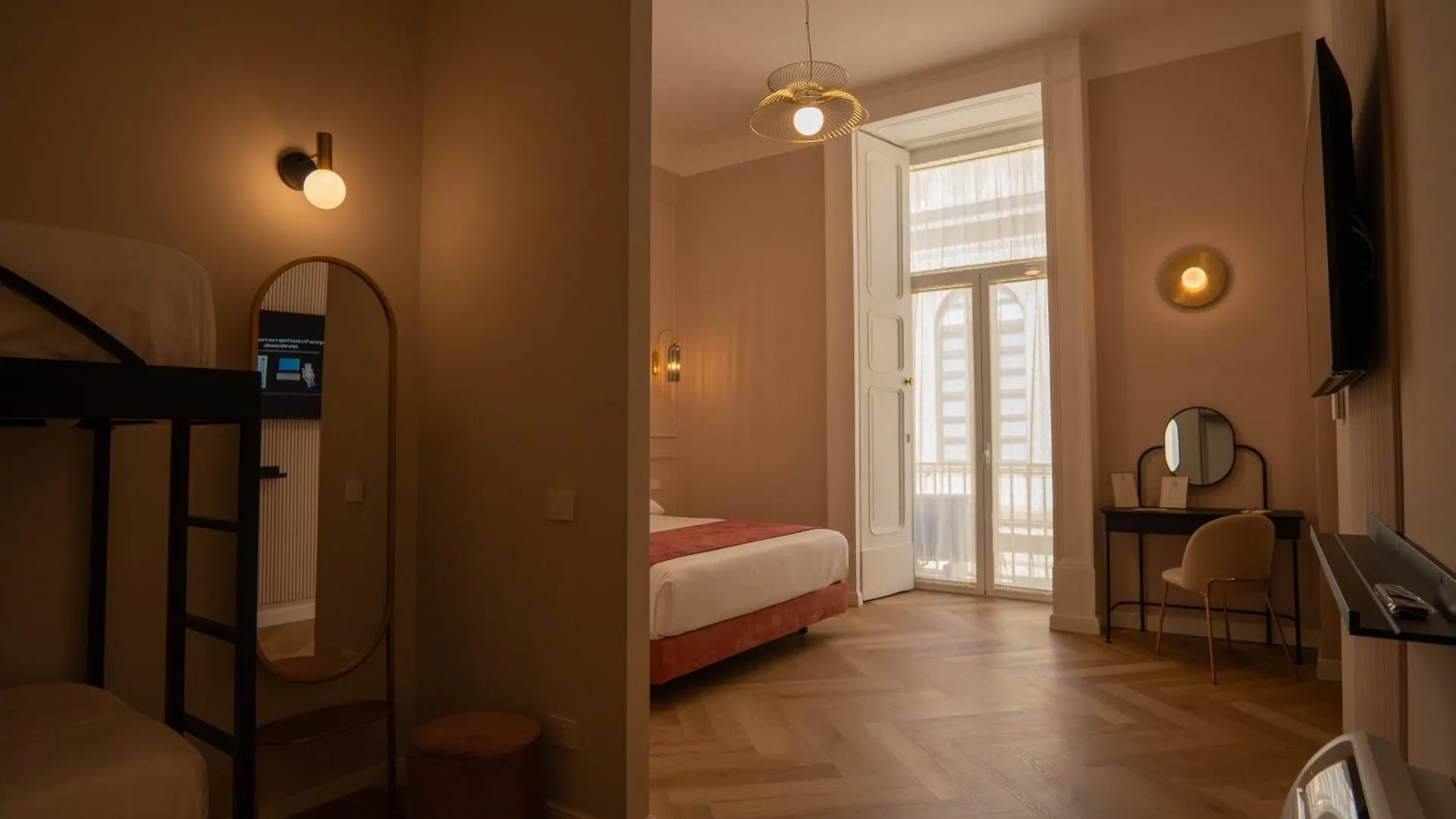 Boutique Luxury Suite Naples