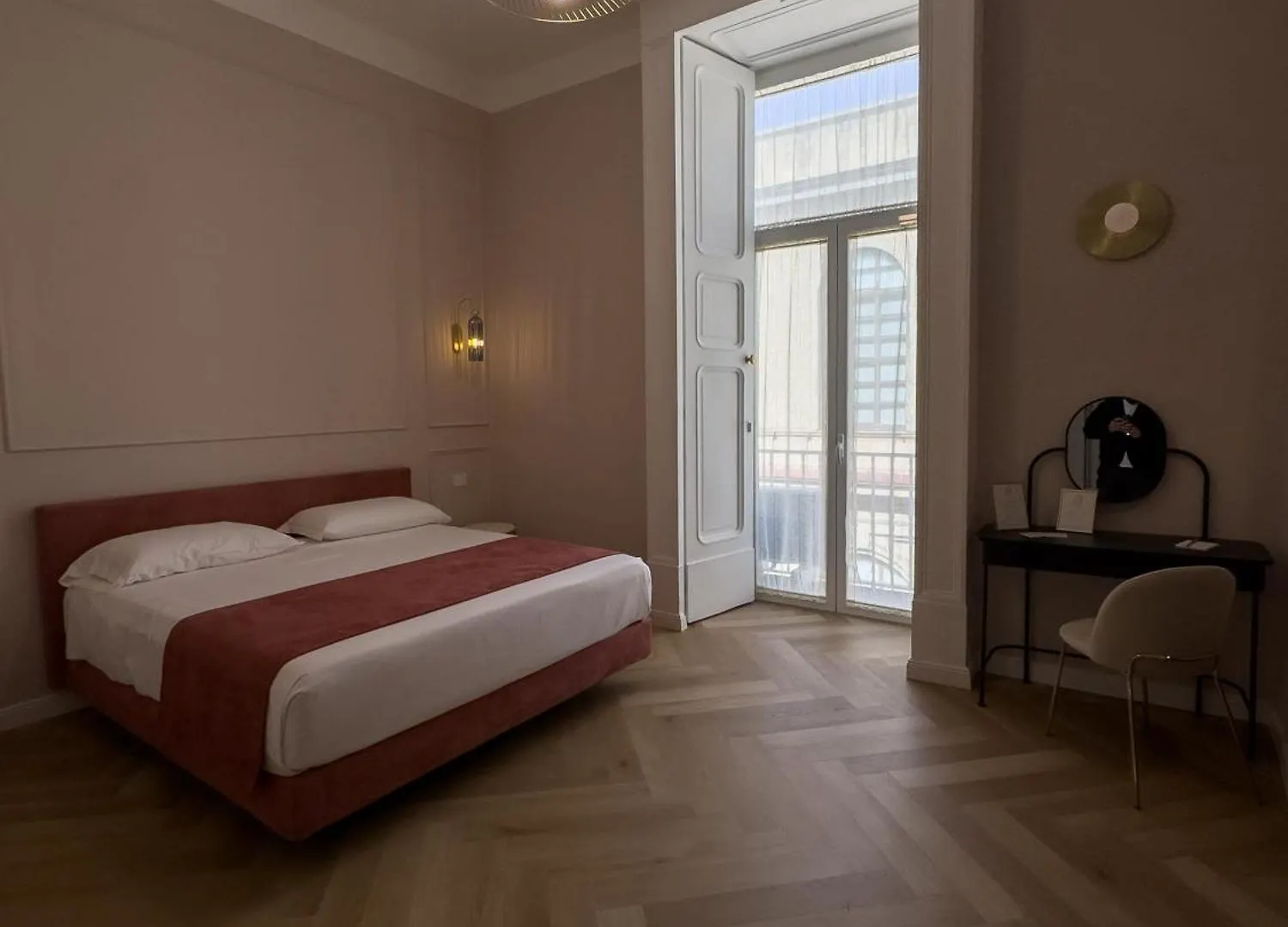Boutique Luxury Suite Неаполь 0*,